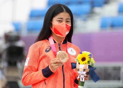 中山楓奈様（スケートボード選手）の写真